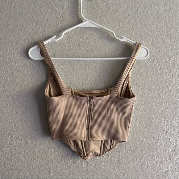 Forever 21 Tan Corset Top with flower detail #fairycore #cottagecore - Picture 5 of 5
